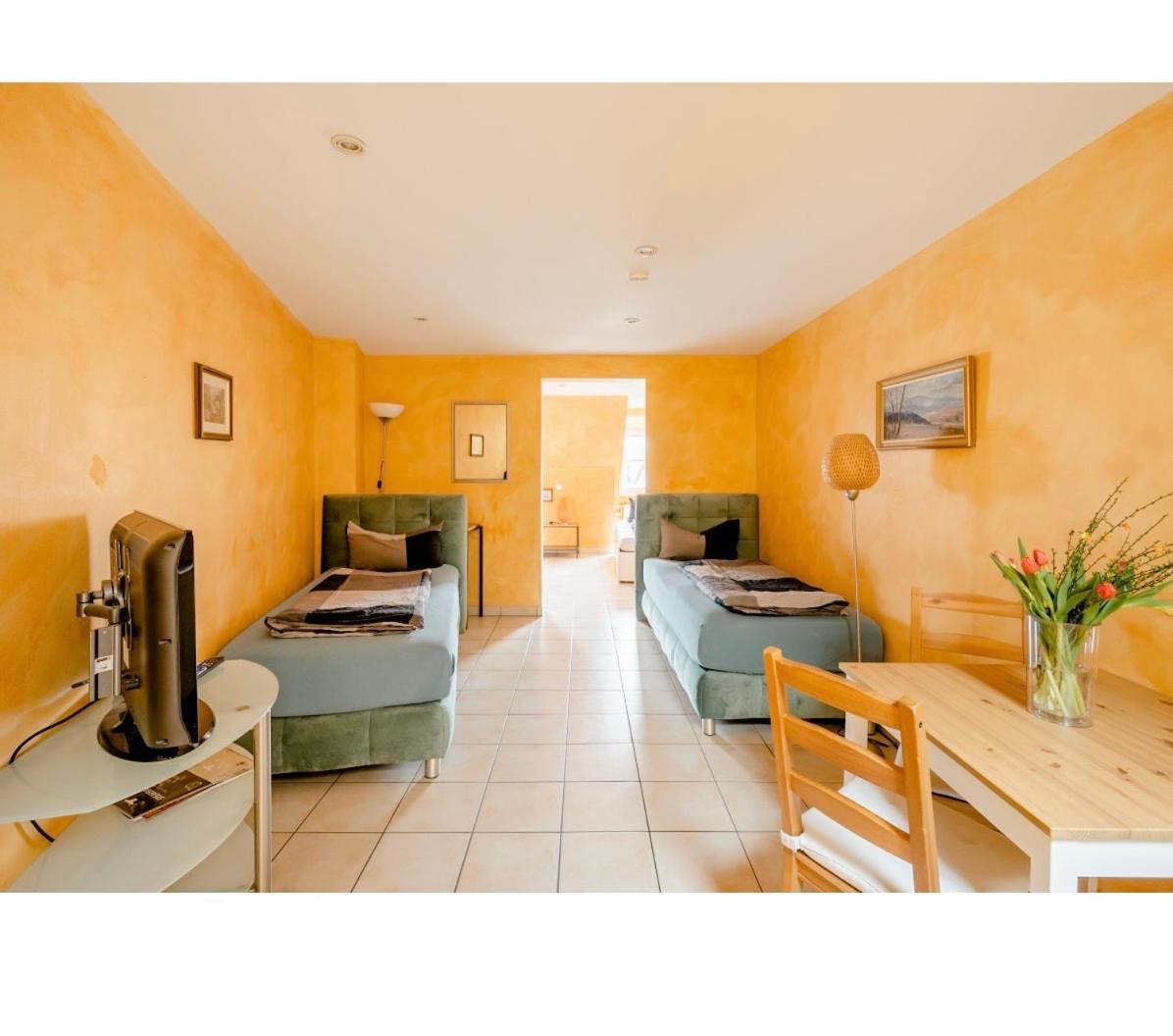 Hirschen Apartments Reute  외부 사진